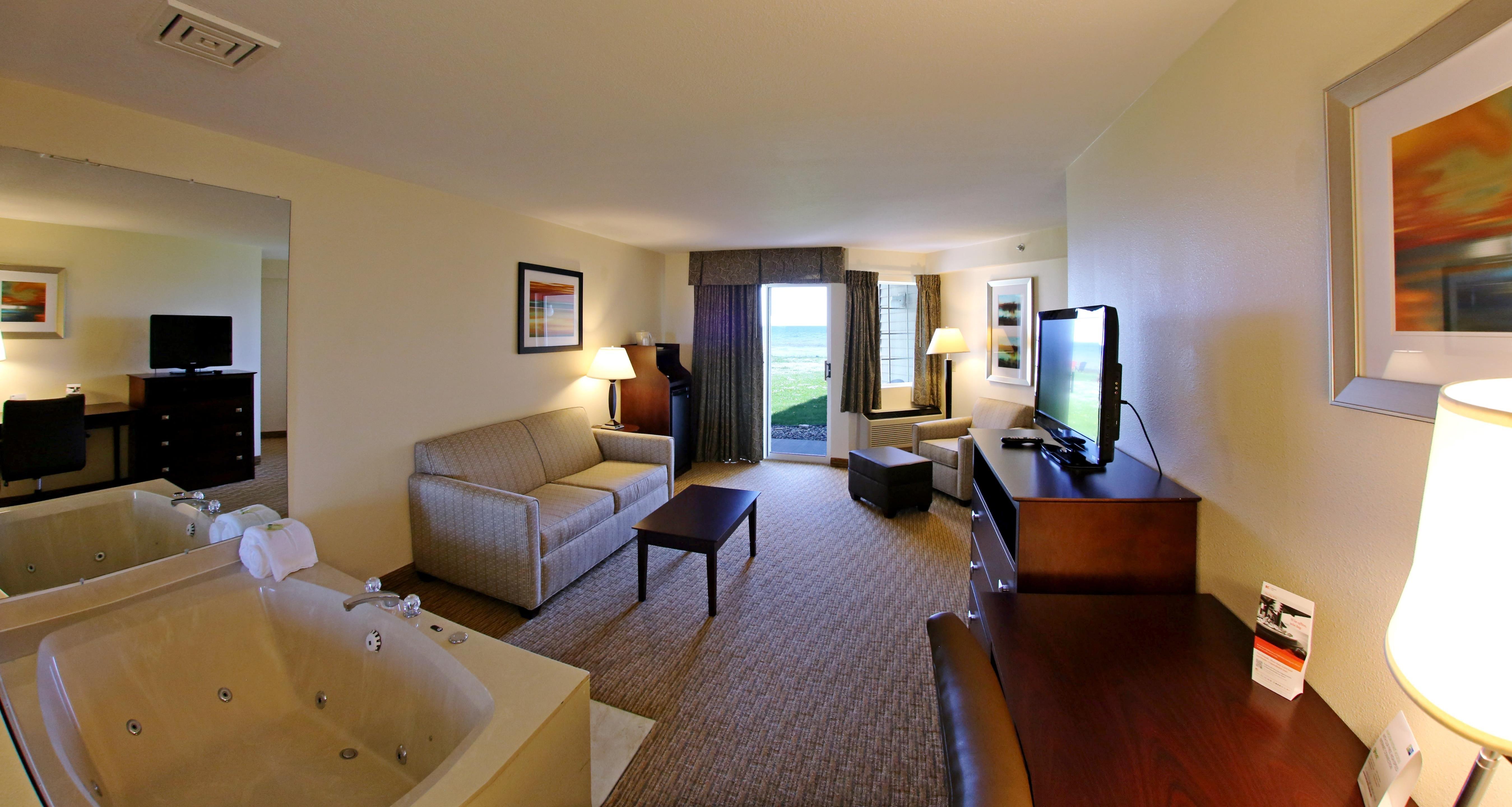 Holiday Inn Express St Ignace-Lake Central By Ihg Saint Ignace Exterior foto